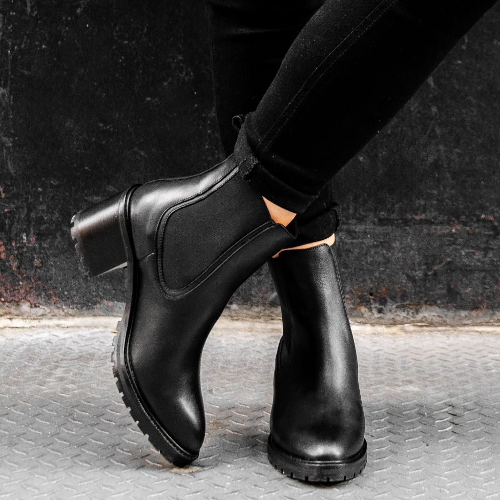 S Knockout | Black