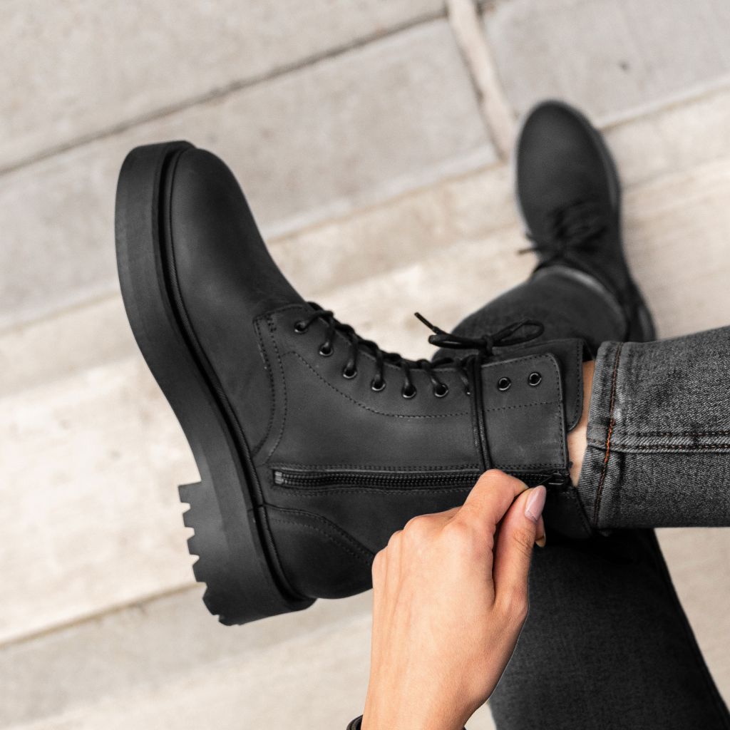 S Quest | Black Matte