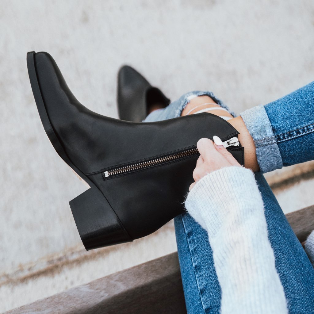 S Country | Black
