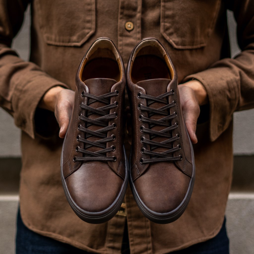 S Premier Low Top | Old English