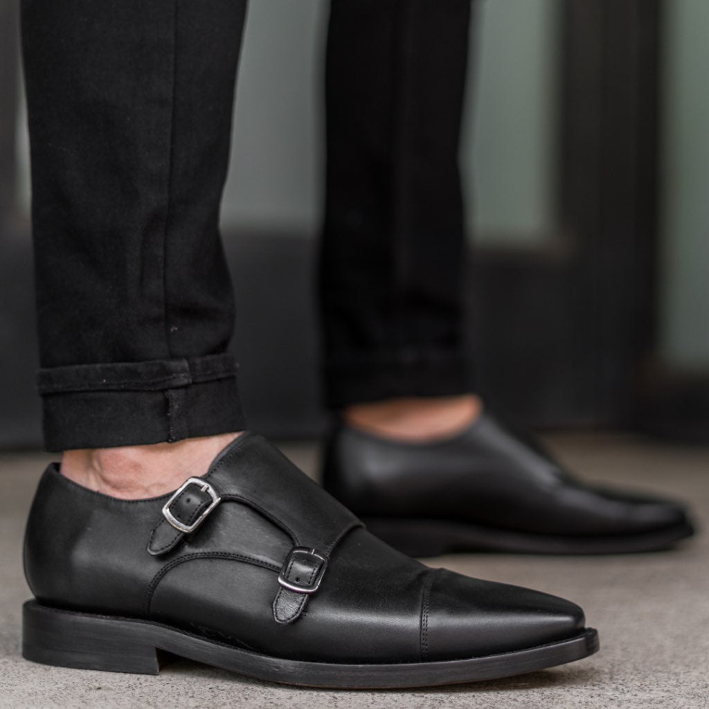 S Saint | Black