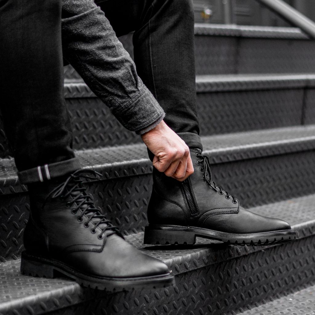 S Stomper | Black