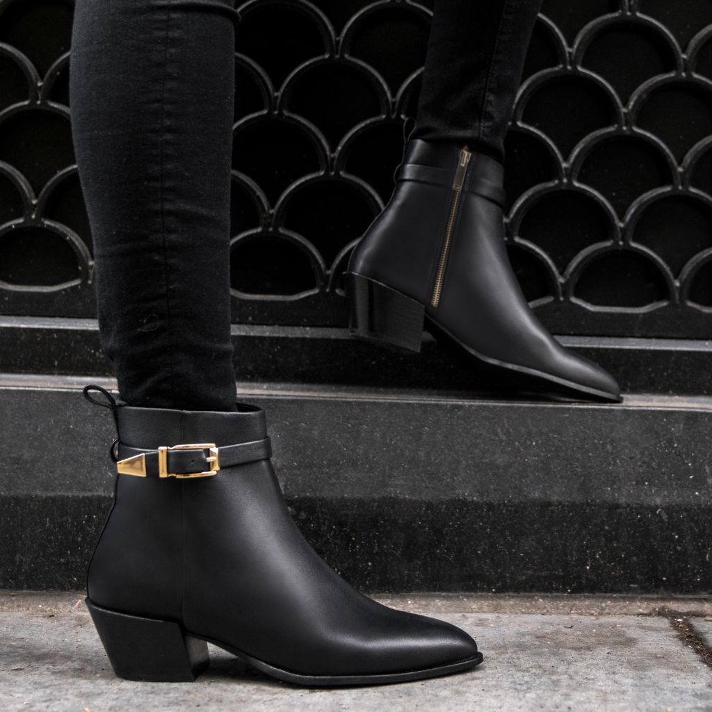 S Charm | Black