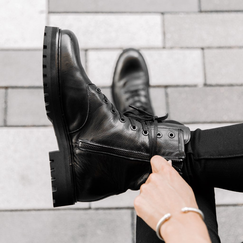 S Combat | Black