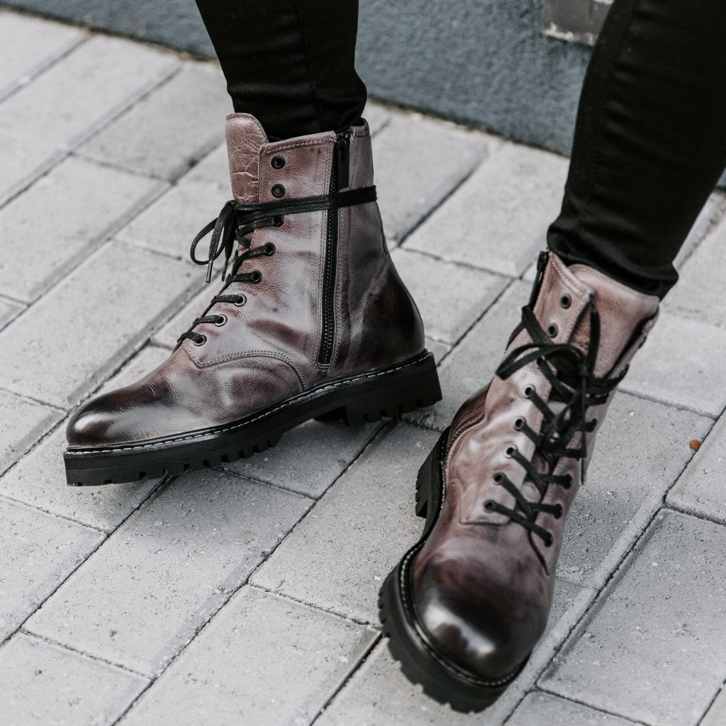 S Combat | Carbon