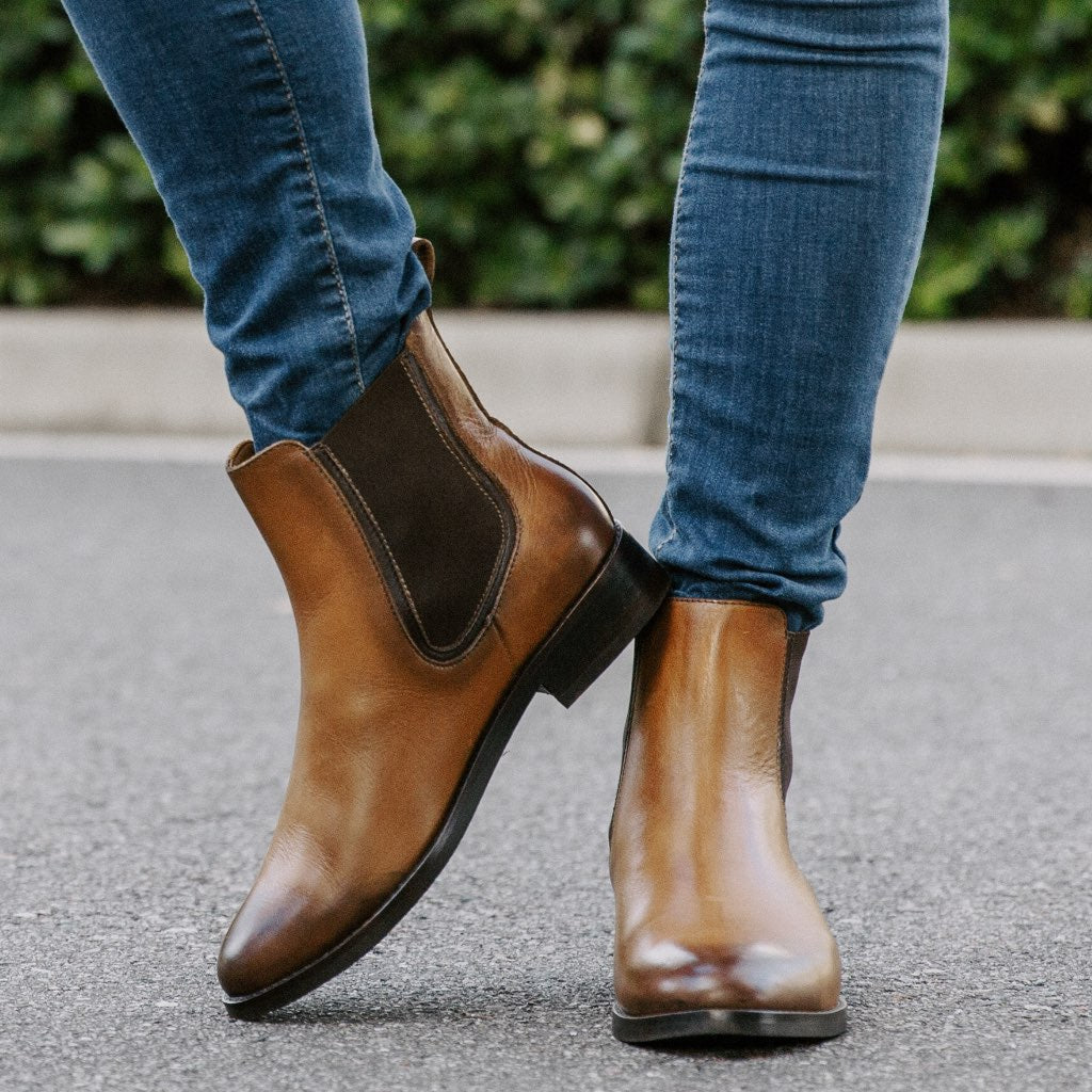 S Duchess | Toffee