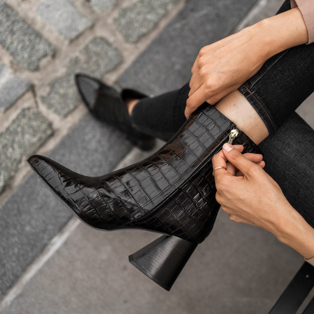 S Heartbreaker | Black Croco
