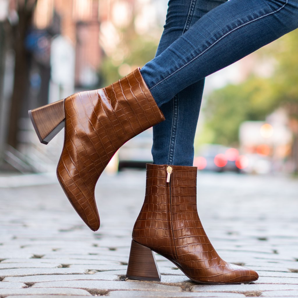 S Heartbreaker | Saddle