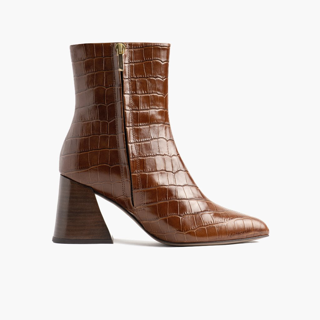 S Heartbreaker | Saddle