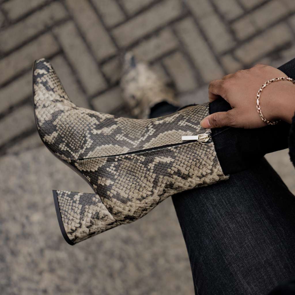 S Heartbreaker | Snake Print