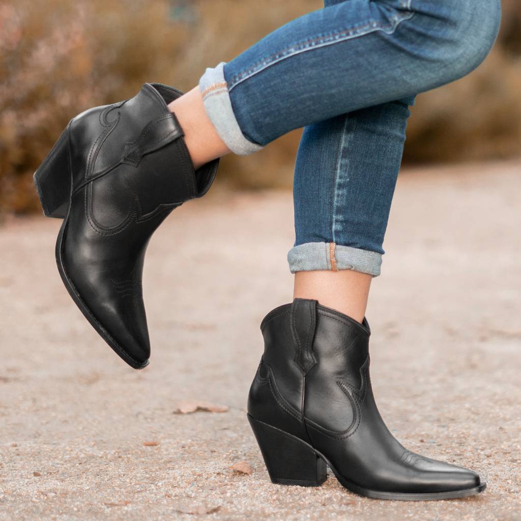 W Indio | Black
