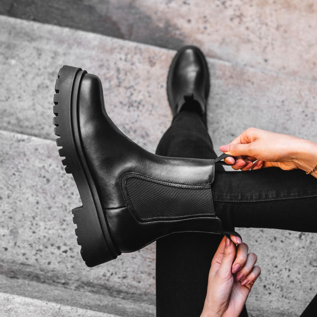 S Legend Platform | Black