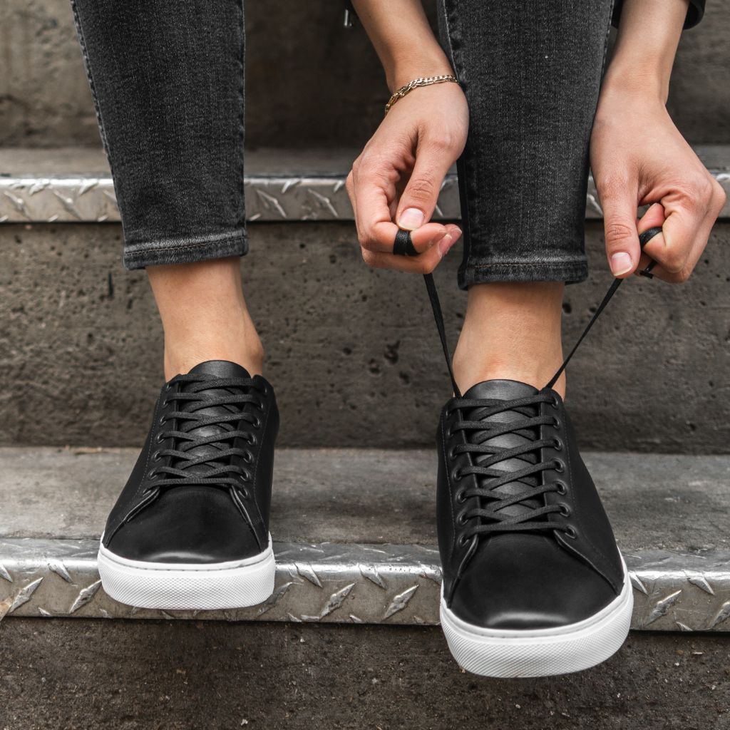 S Women's Premier Low Top | Black