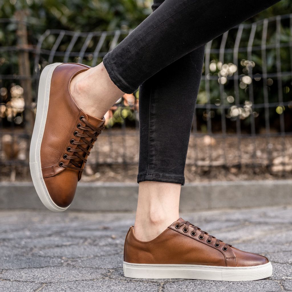 S Women's Premier Low Top | Toffee
