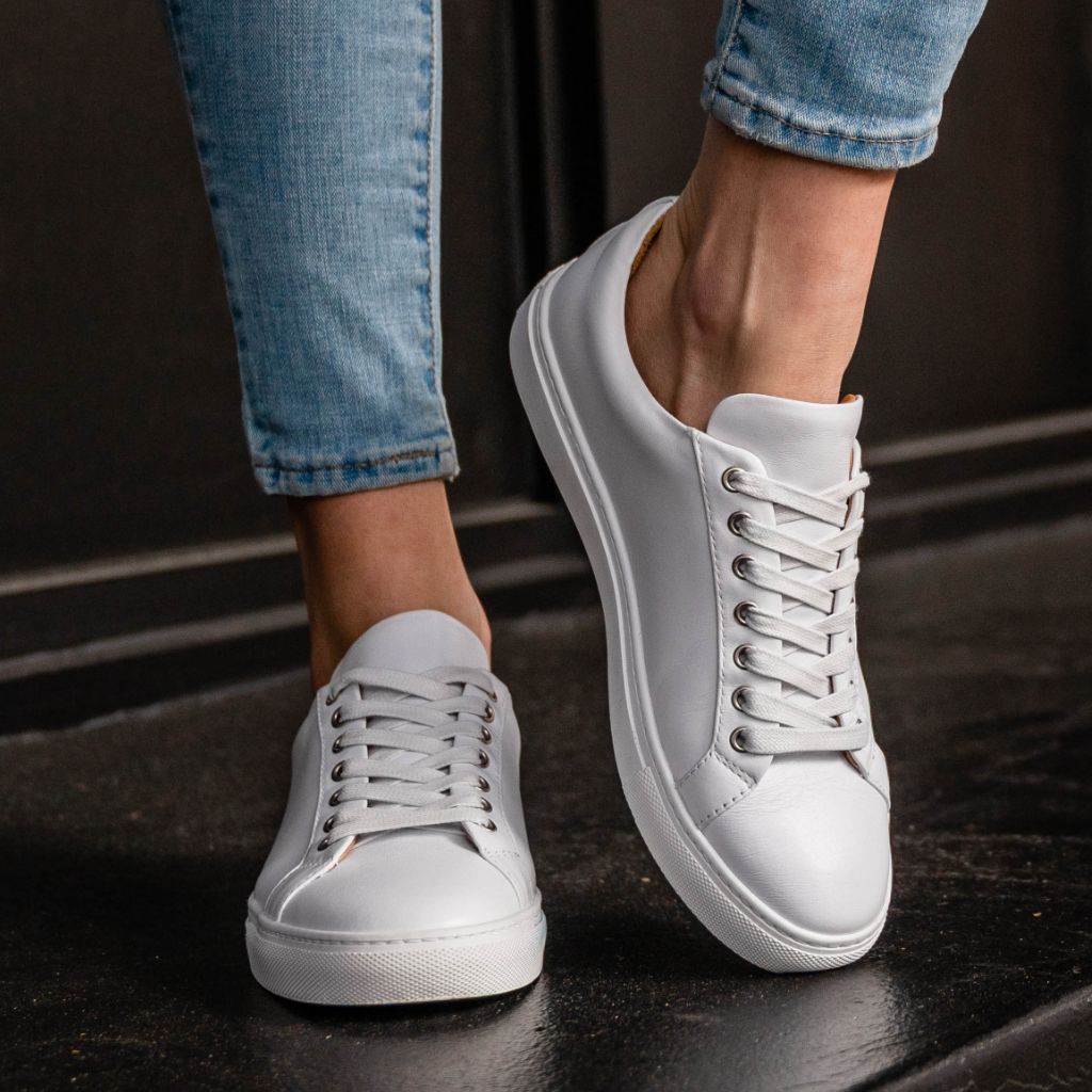 S Women's Premier Low Top | White