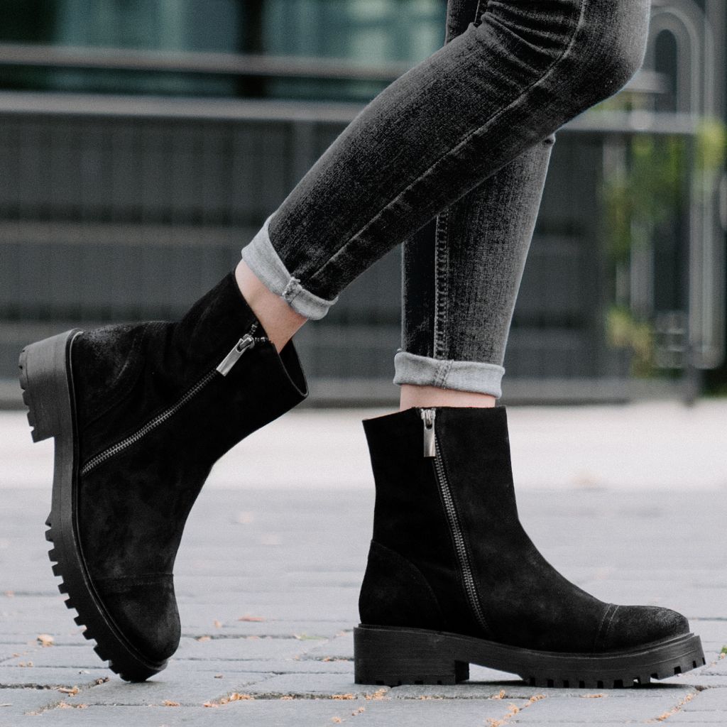 W Raider | Black