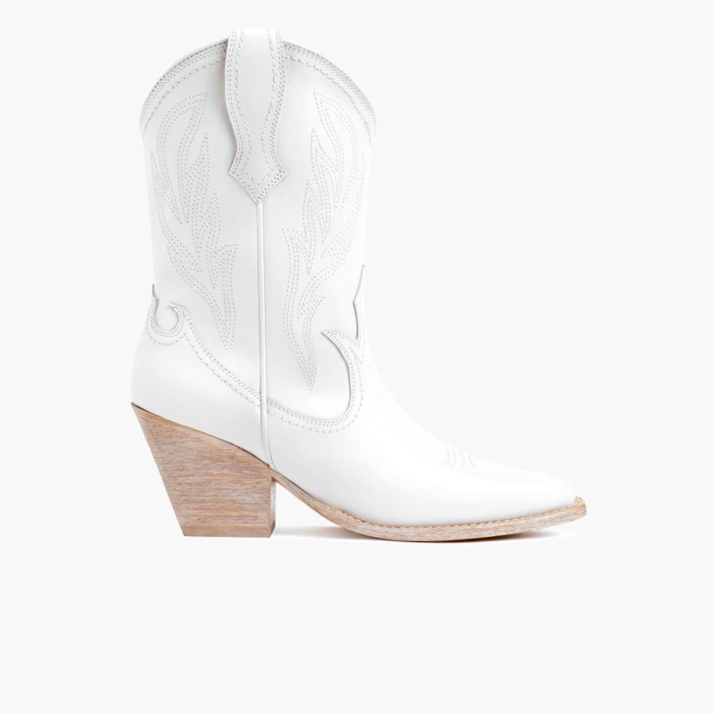S Sierra | White