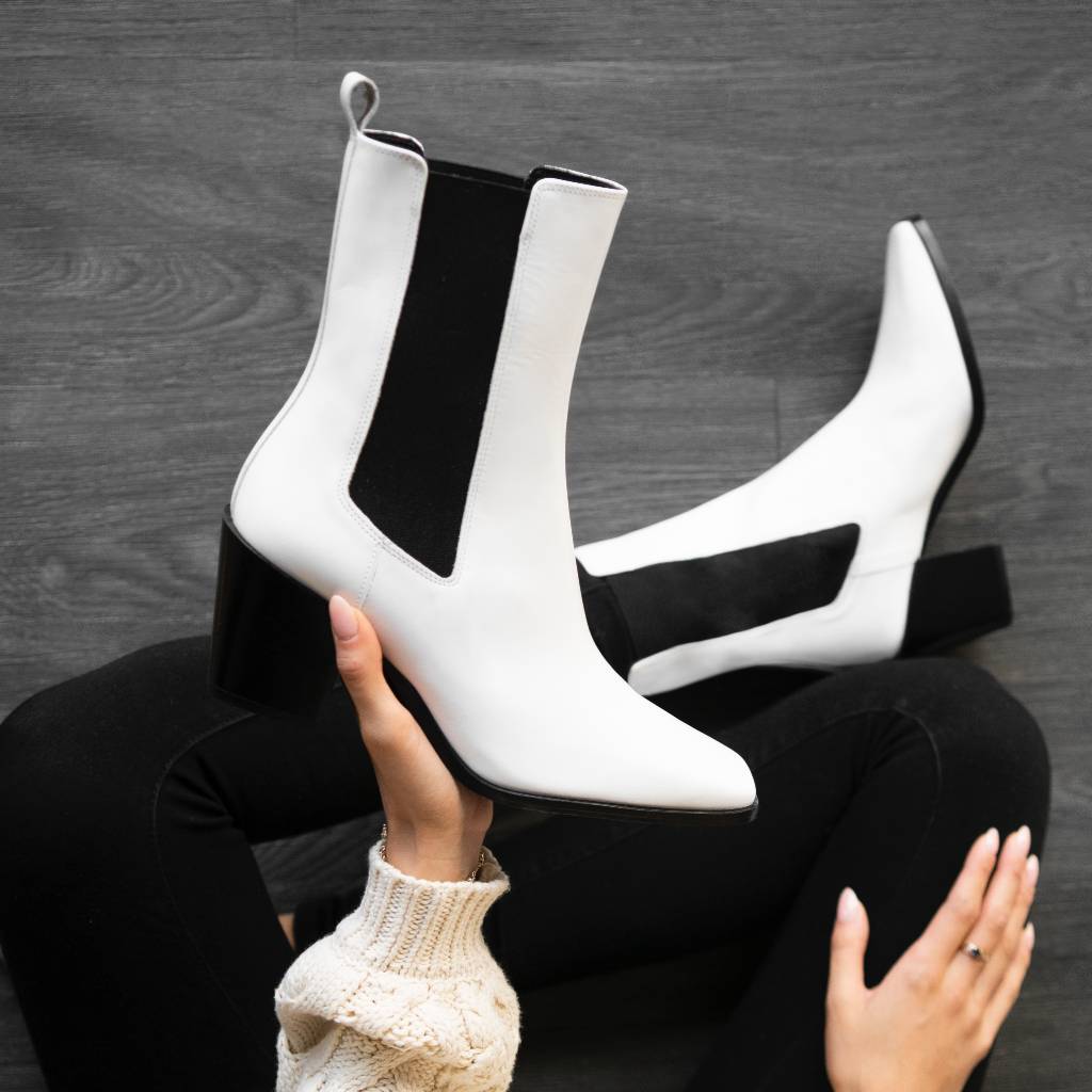 S Soho | White