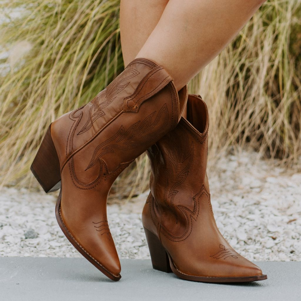 S Sierra | Tan