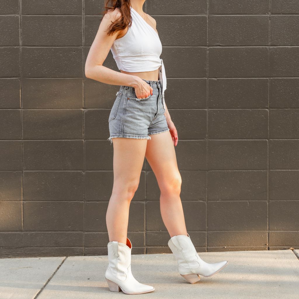 S Sierra | White