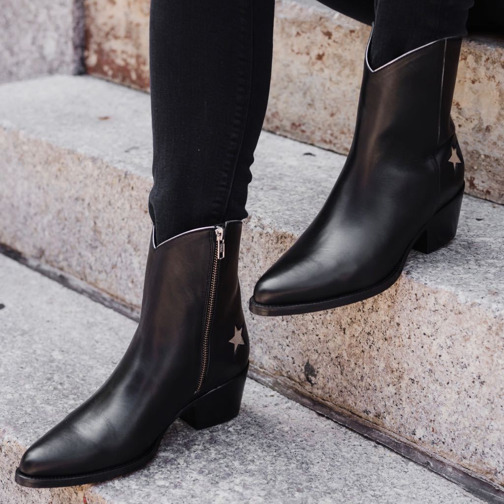 S Country Star | Black (Star)